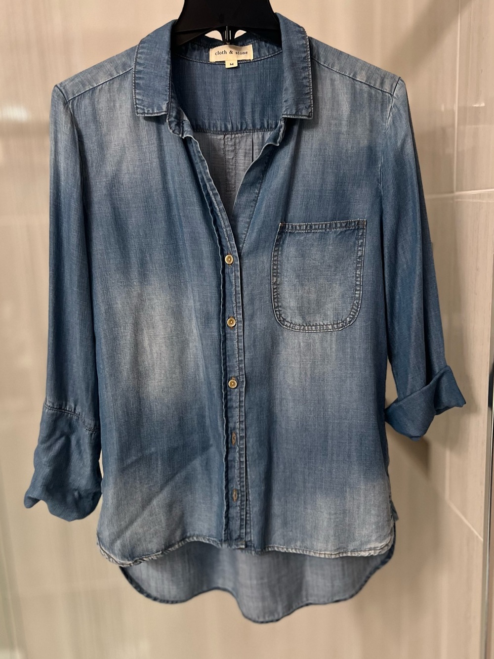 Cloth & Stone Anthropologie 100% Tencel Chambray Denim Button Down Shirt